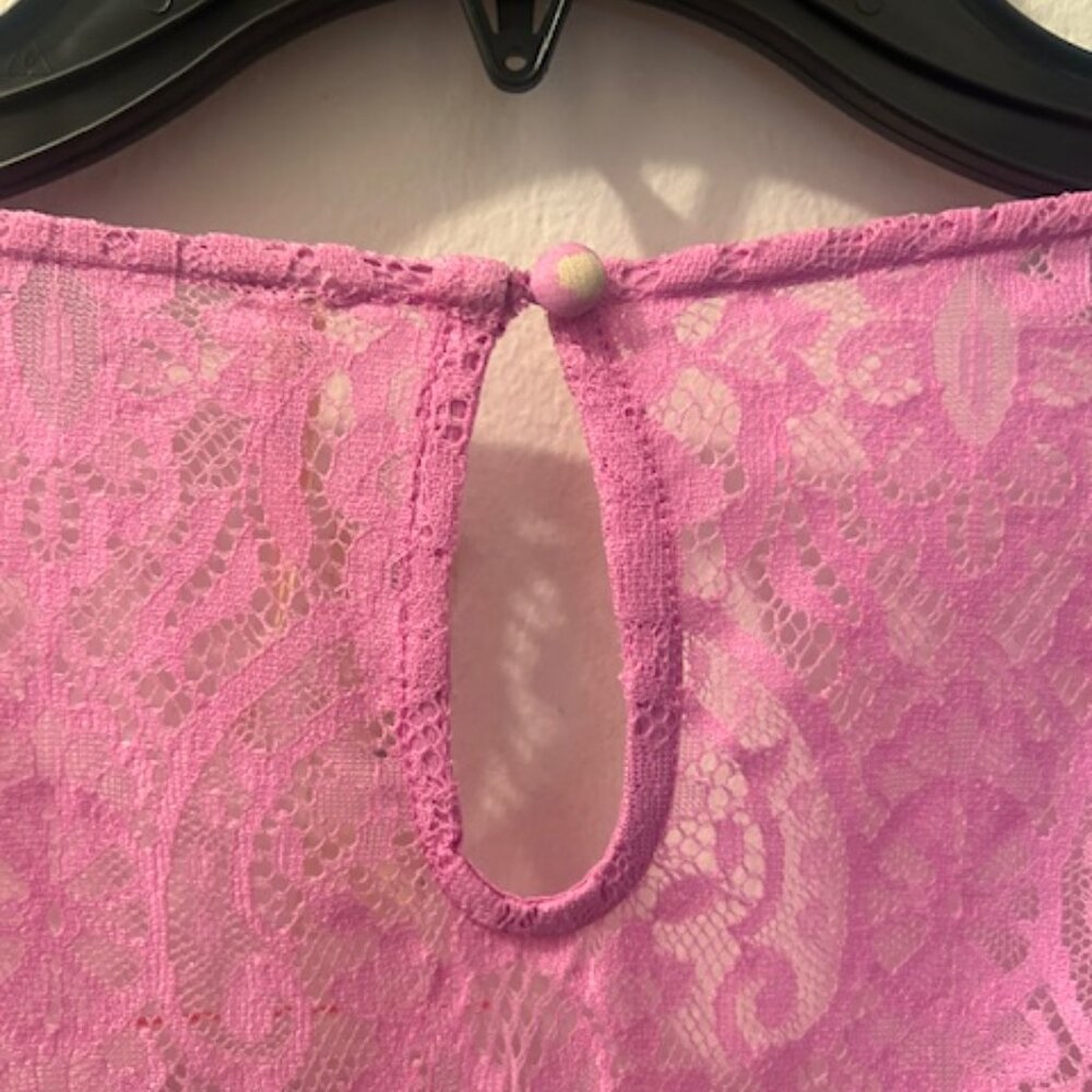 Free People About That Mini Barbie Pink Lace Polka Dot V Neck Mini Dress NWT - Picture 12 of 16